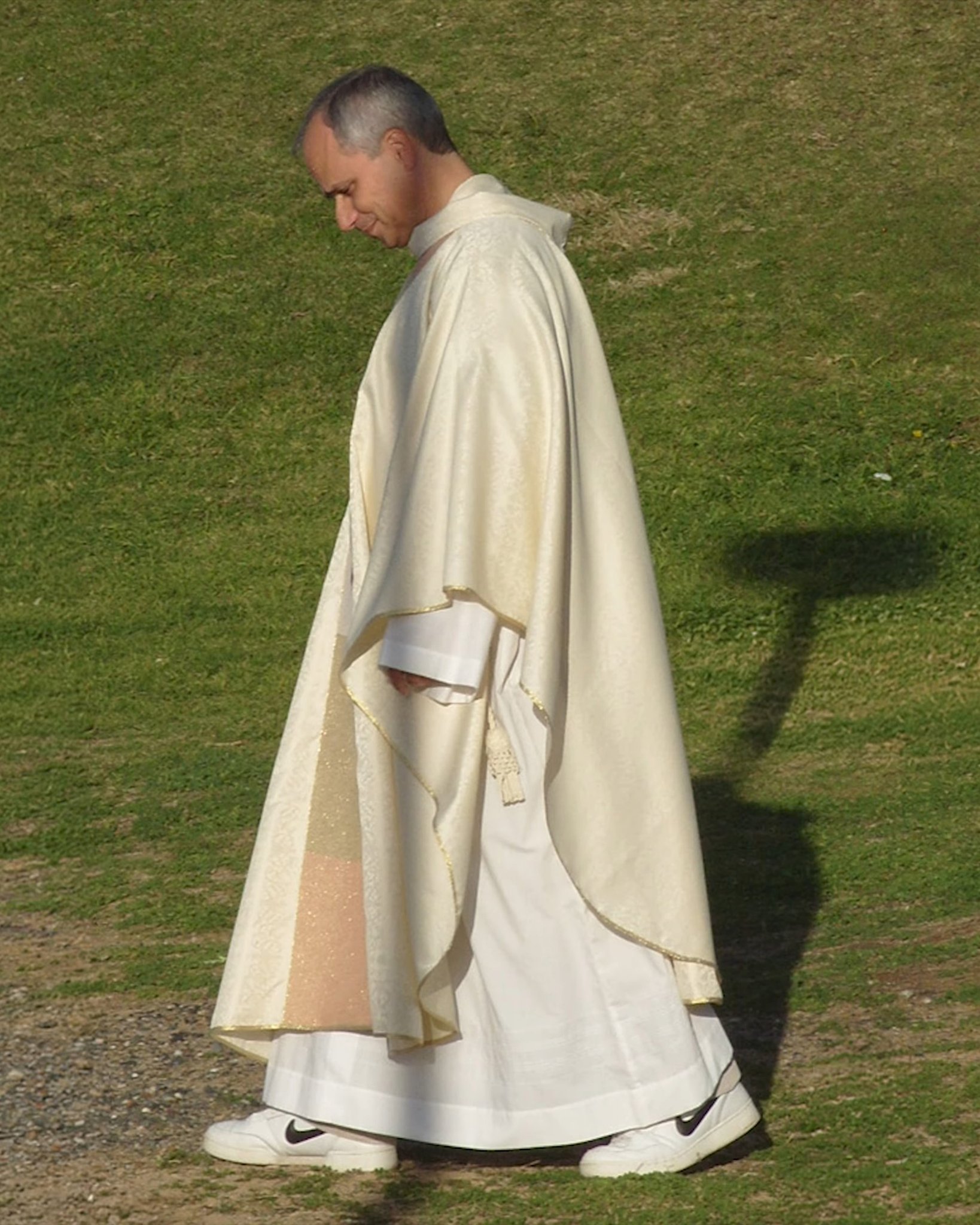 PapalKicks